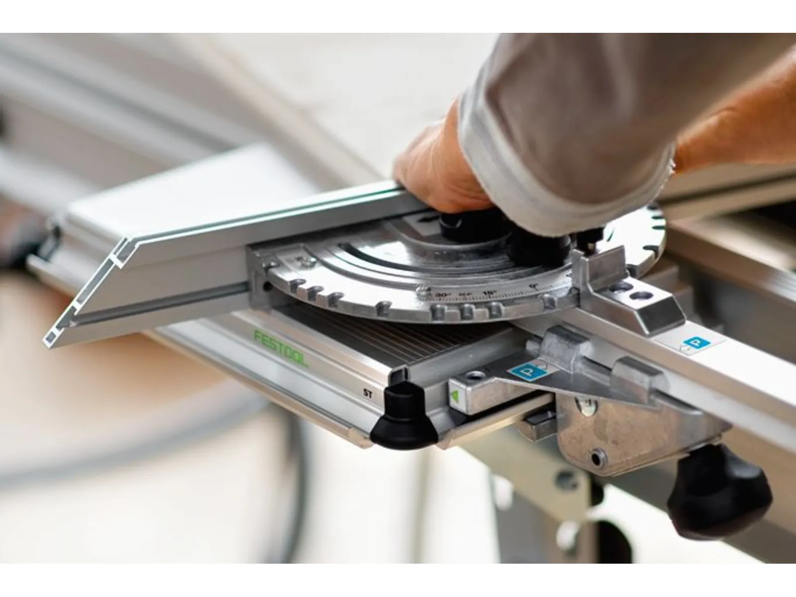 Scie circulaire sur table Festool CS 50 EBG 5