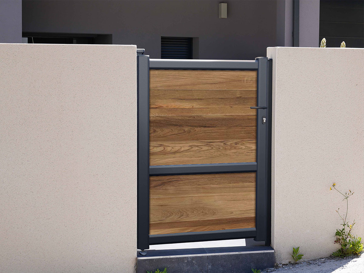 Portillon plein composite et aluminium effet bois Tech.Sture 2