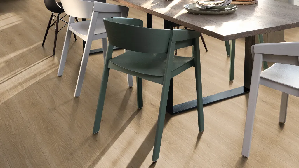 Revêtement de sol stratifié NatureSense Aqua+ 8/32 Classic Chêne Treviso naturel