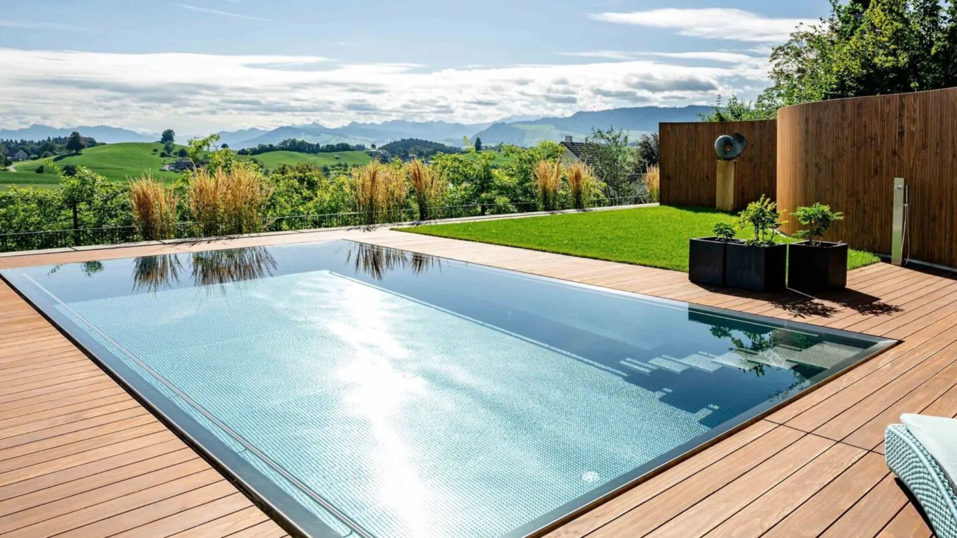 Accoya Pool Decking