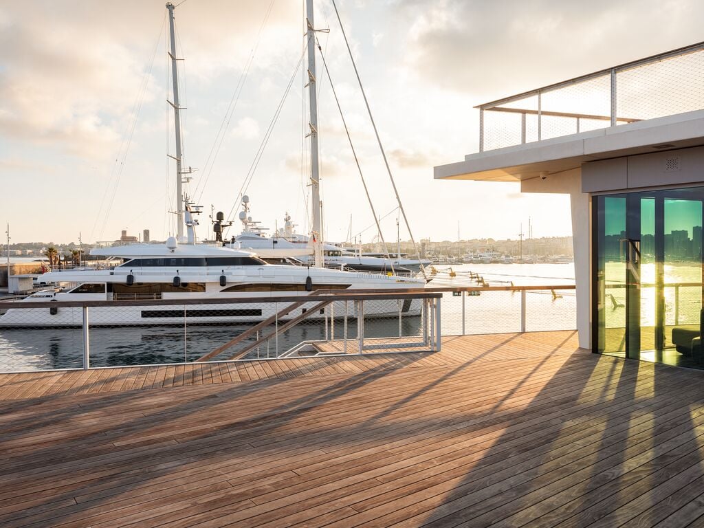 Quai des Milliardaires à Antibes