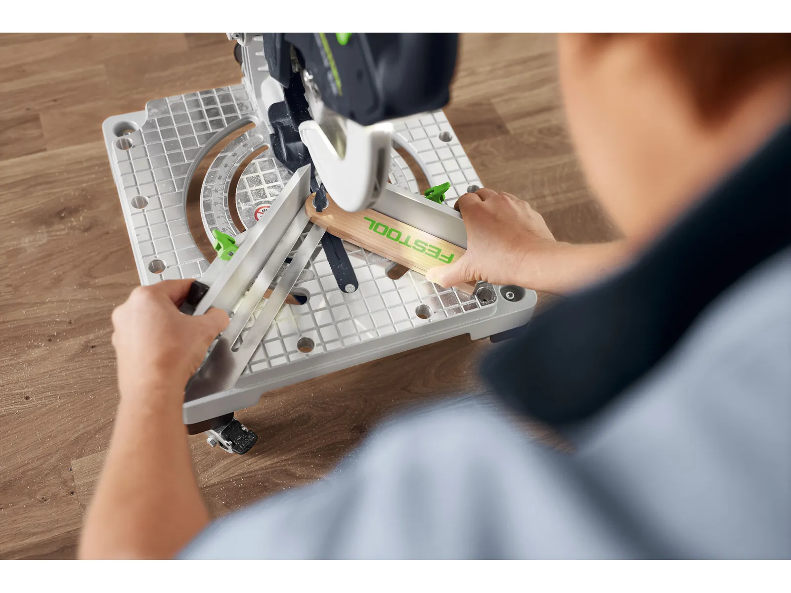 Scie à onglets sans fil Festool SYMC 70 EB 3