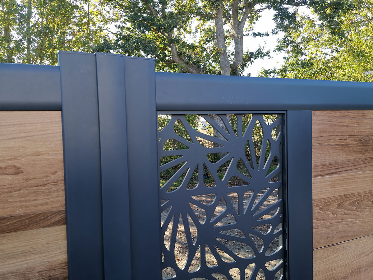 Portail battant composite et aluminium décoratif B2 4