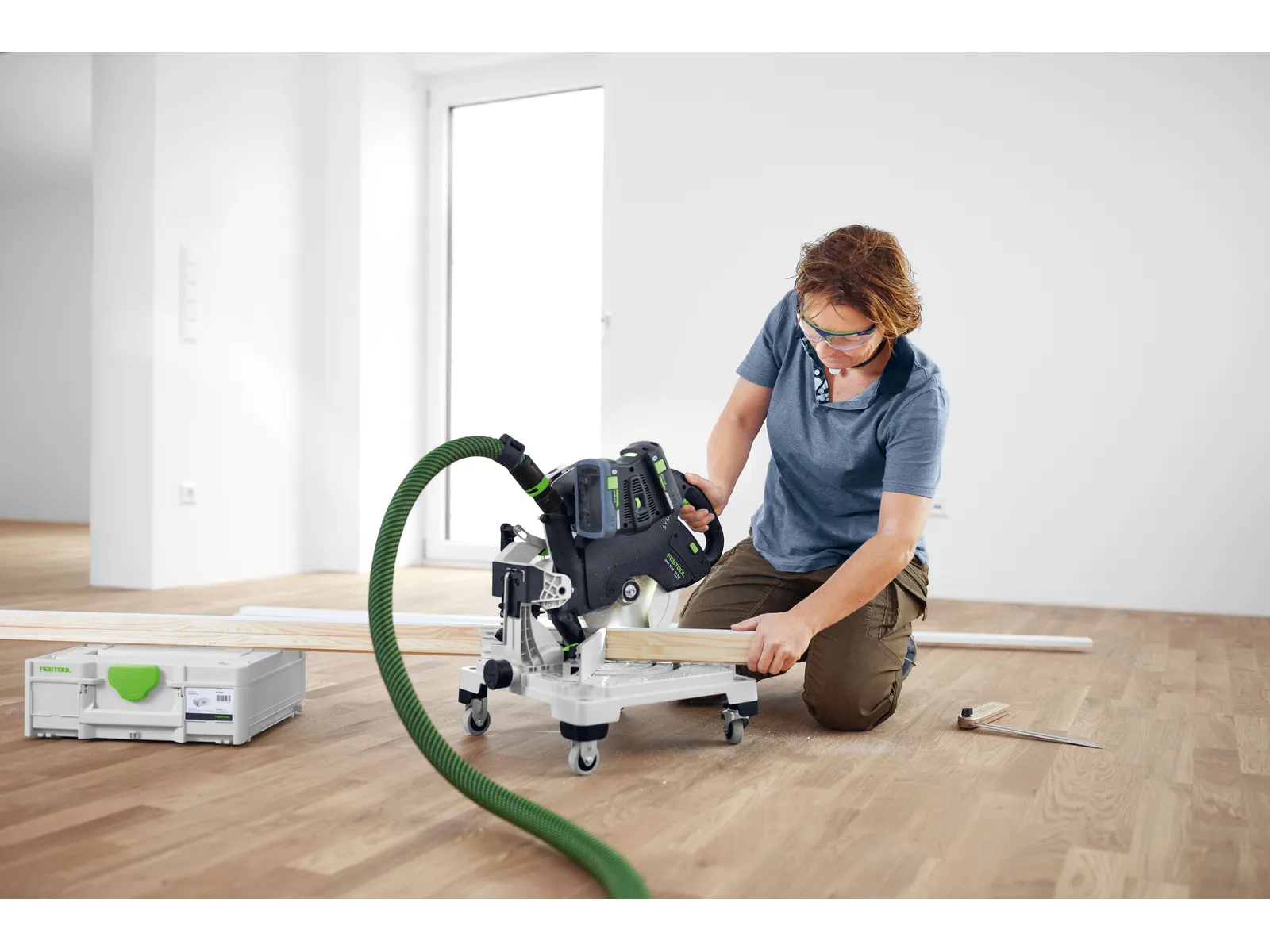 Scie à onglets sans fil Festool SYMC 70 EB 4
