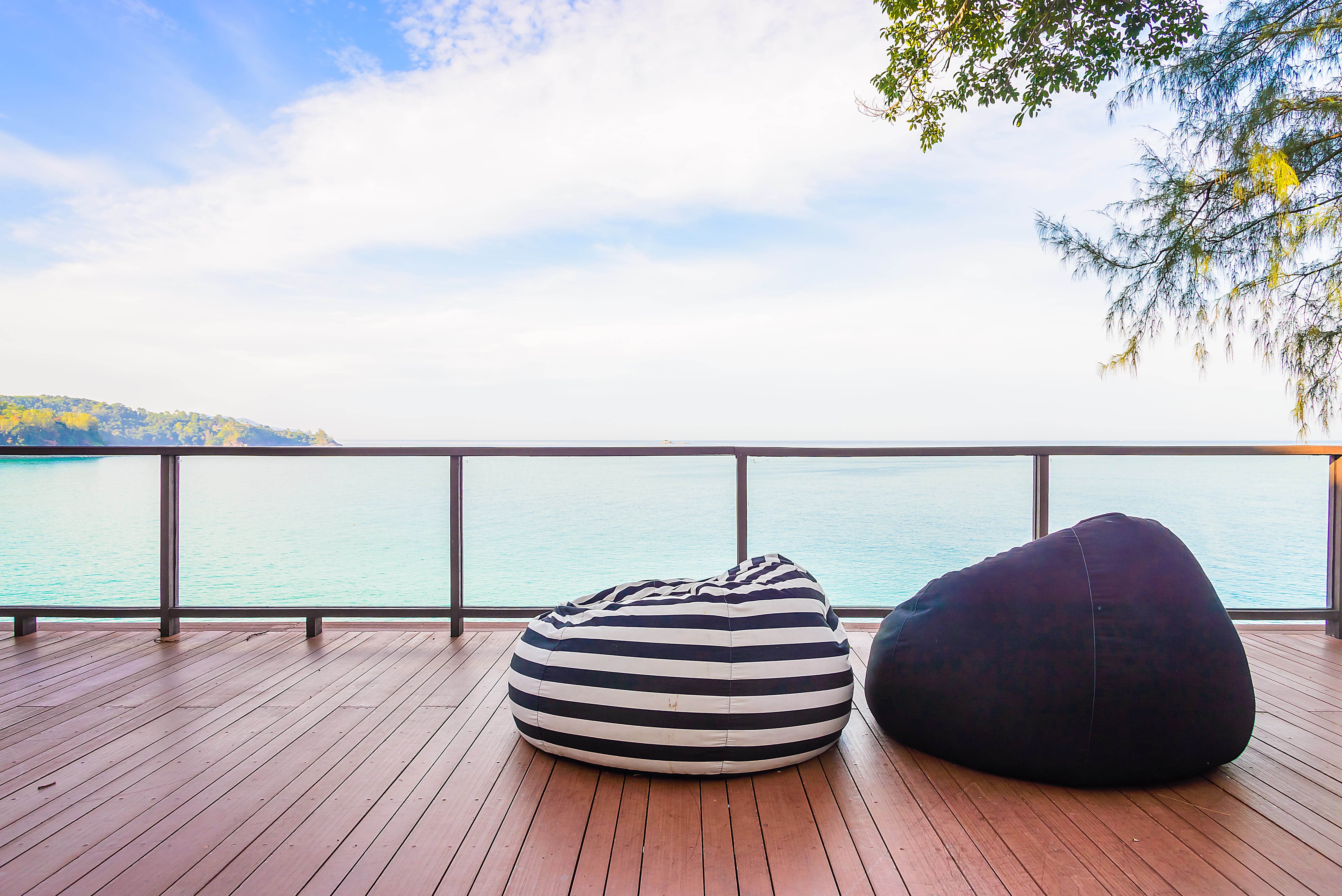 Terrasse de grande taille avec vue sur mer