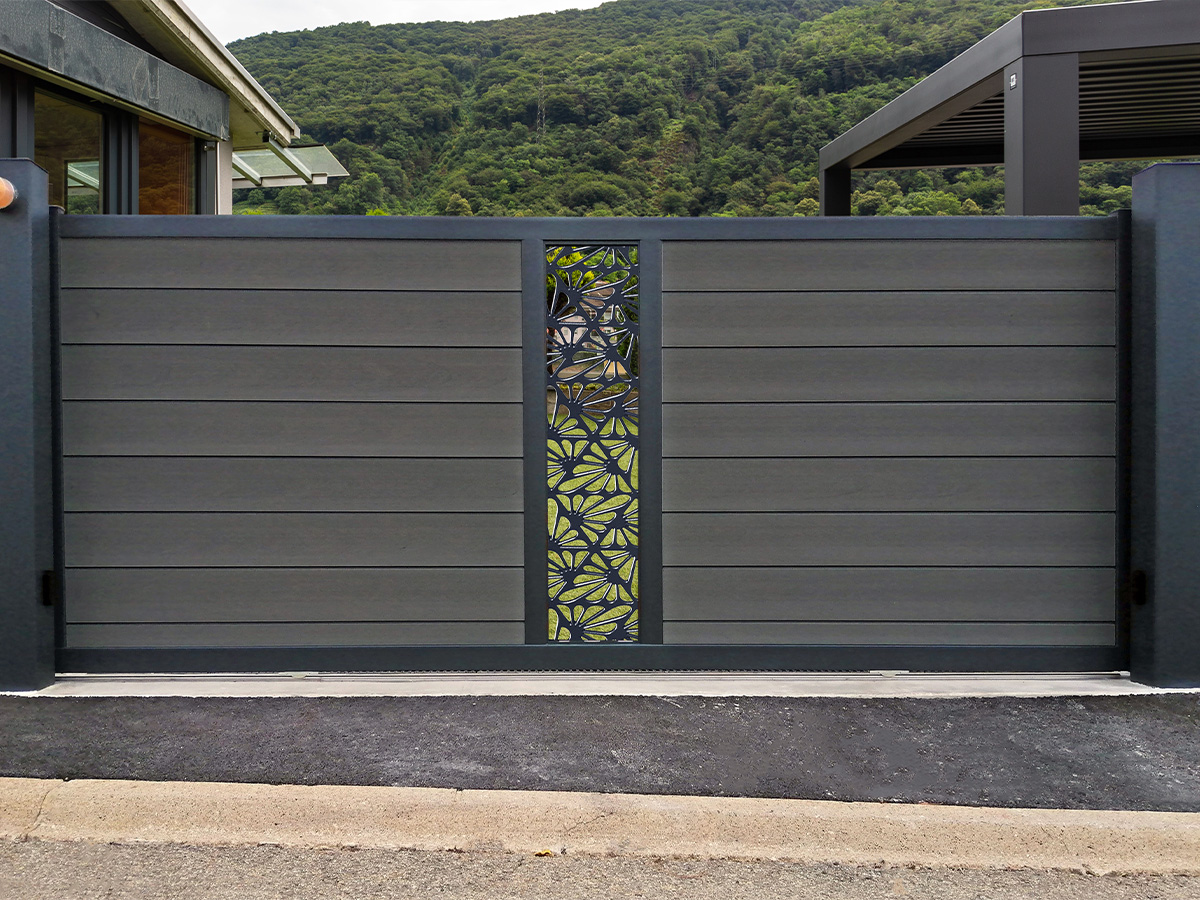 Portail coulissant composite et aluminium décoratif C2 2